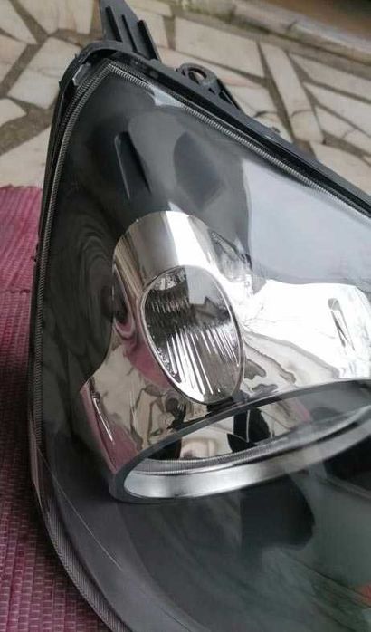 otica frontal DT ford fiesta V . fase 2 - NOVO