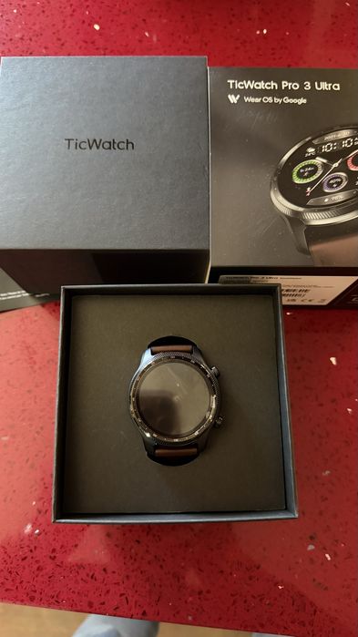 TicWatch pro 3 ultra versao gps + Lte novo