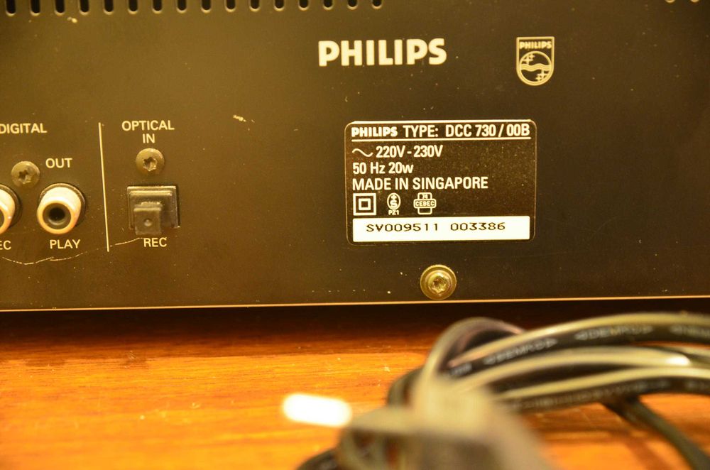 Leitor de cassetes DCC digitais e analógicas Philips DCC 730