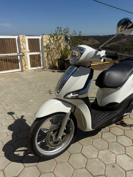 Piaggio Liberty 125  + Suporte de Surf FCS