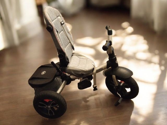 Дитячий триколісний велосіпед- коляска Turbo Trike M 4058