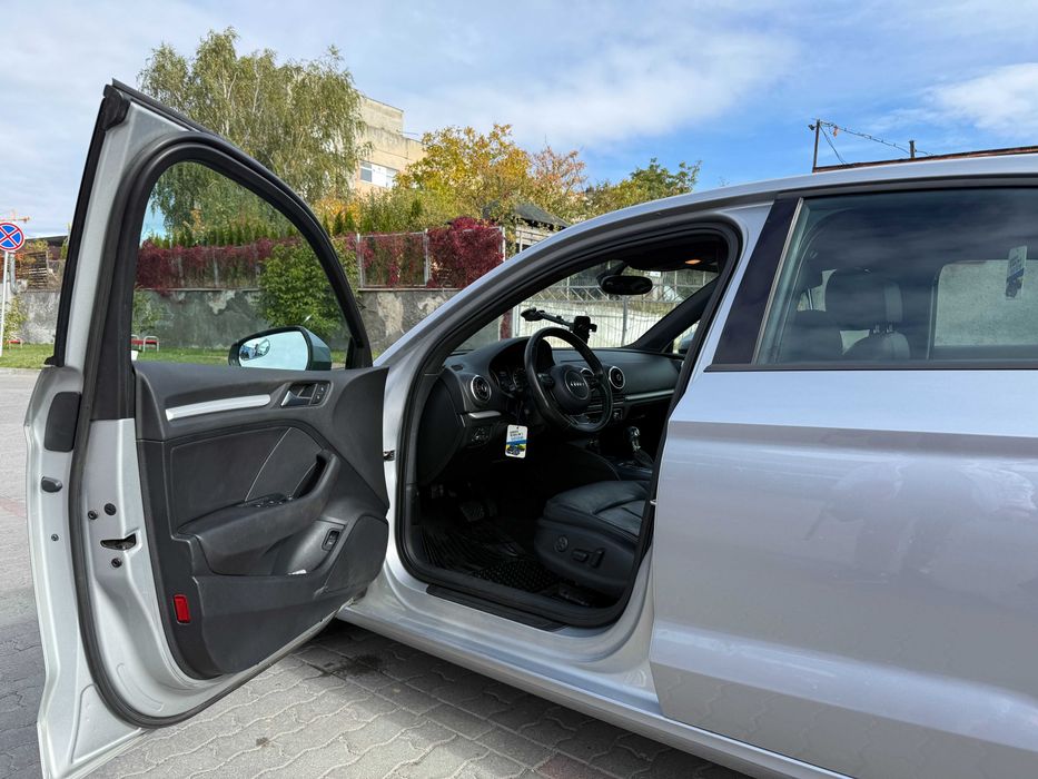 продаж авто Audi A3 2014
