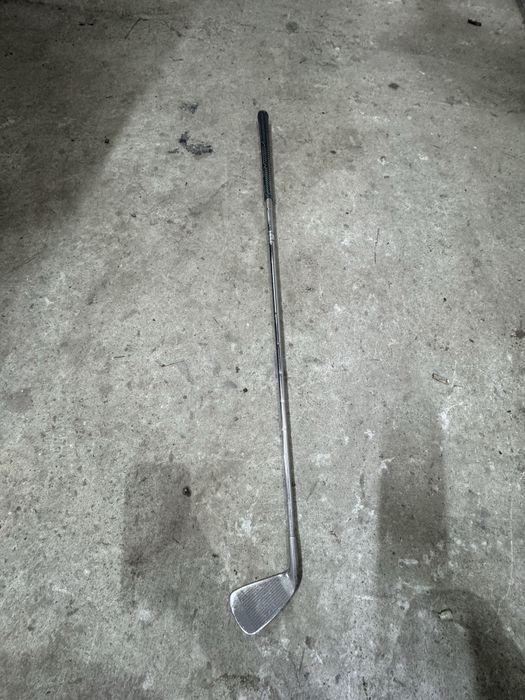 Клюшка пиз*ити по хрибті