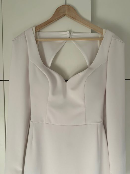 Suknia ślubna / długi rękaw / minimalistyczną / elegancka