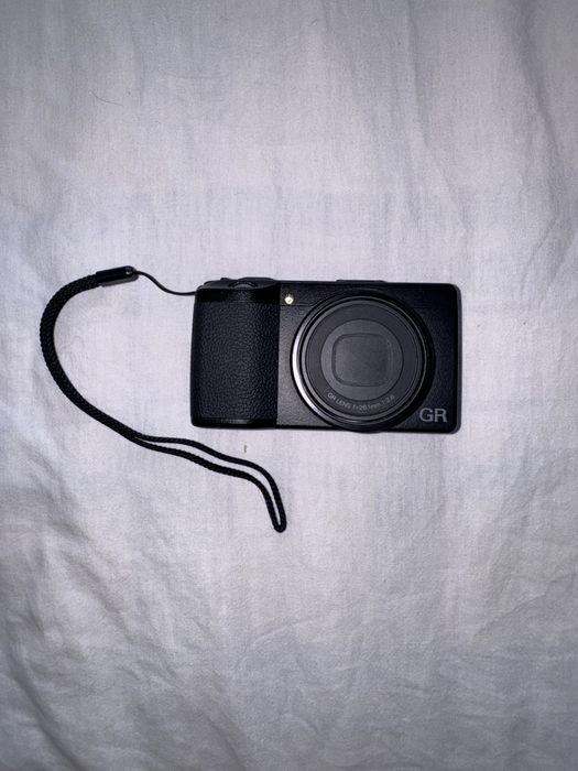 Camara Ricoh GR IIIx