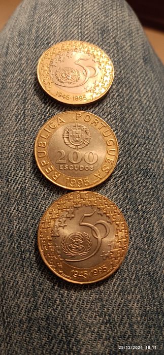 3 moedas de 200 escudos