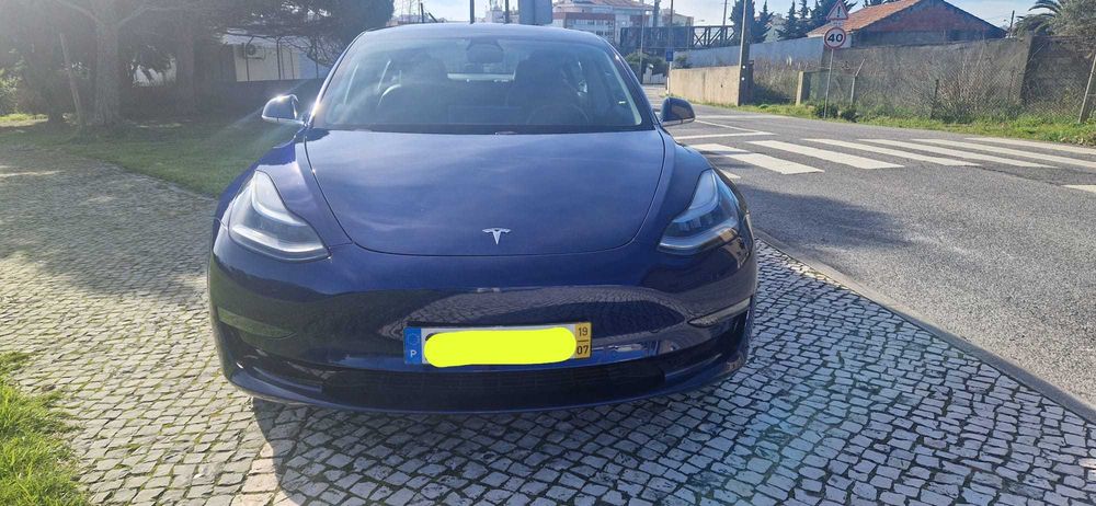 Tesla Model 3 Dua Motor