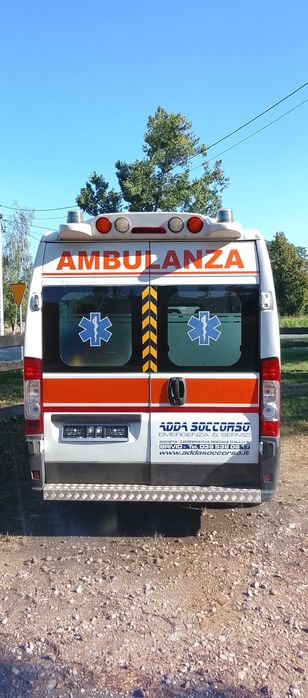 karetka kamper FIAT DUCATO III 2.3 JTD niski przebieg