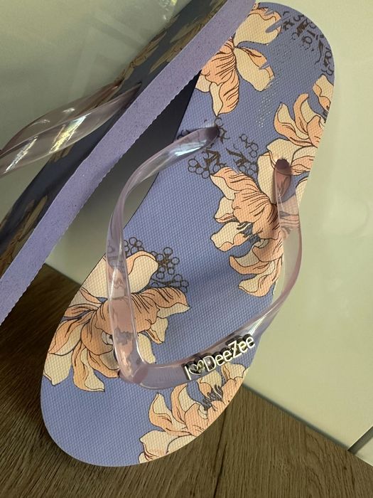 Nowe klapki DeeZee japonki 41