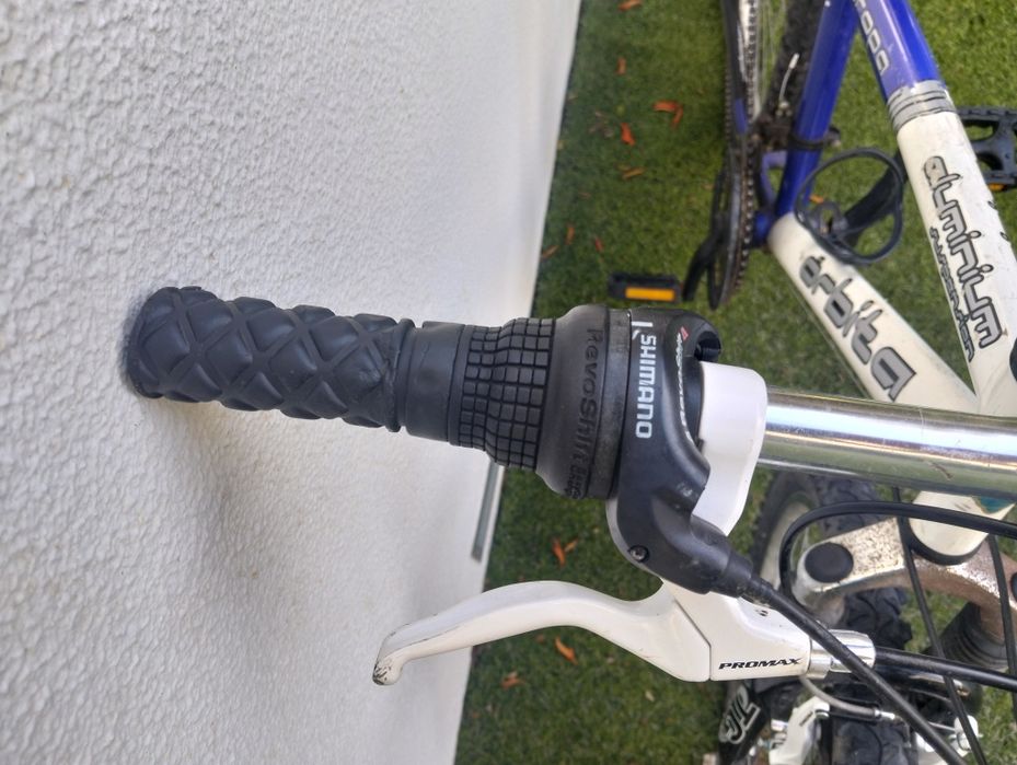 Bicicleta Órbita 24 alumínio, muito leve e toda revista. É só andar e desfrutar