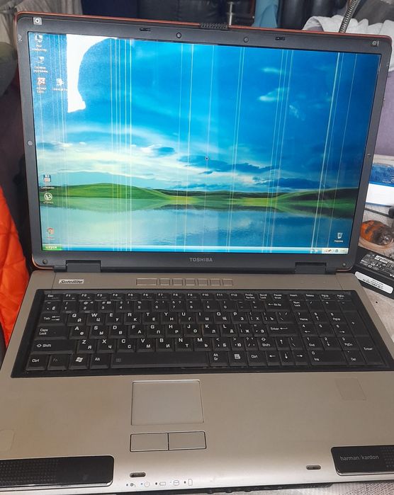Продам ноутбук Toshiba Satellite P100-257 на детали