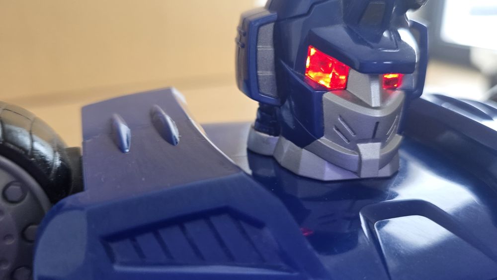 Robot chodzący, Transformers super stan dumel