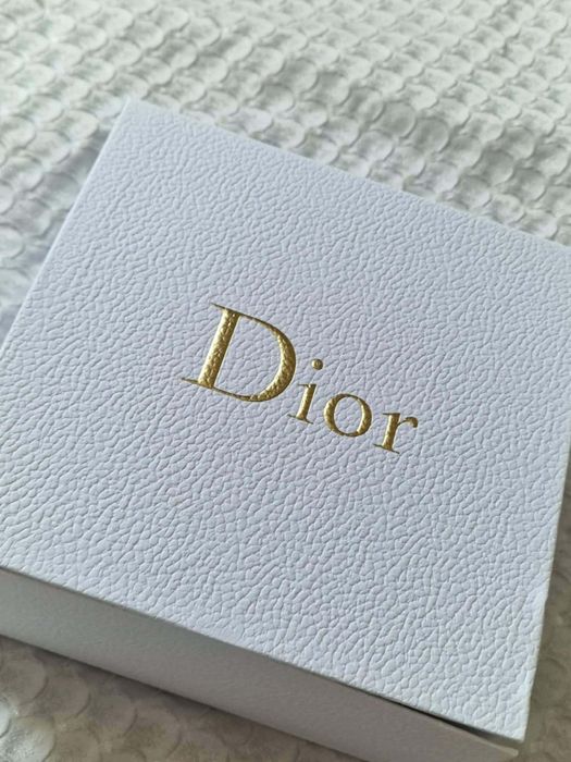 Piękny karton Dior nowy oryginalny