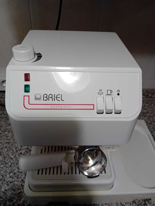 Coffee machine with grinder64282585899649123