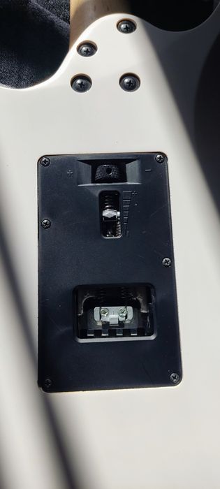 Guitarra elétrica Ibanez RG350DXZ