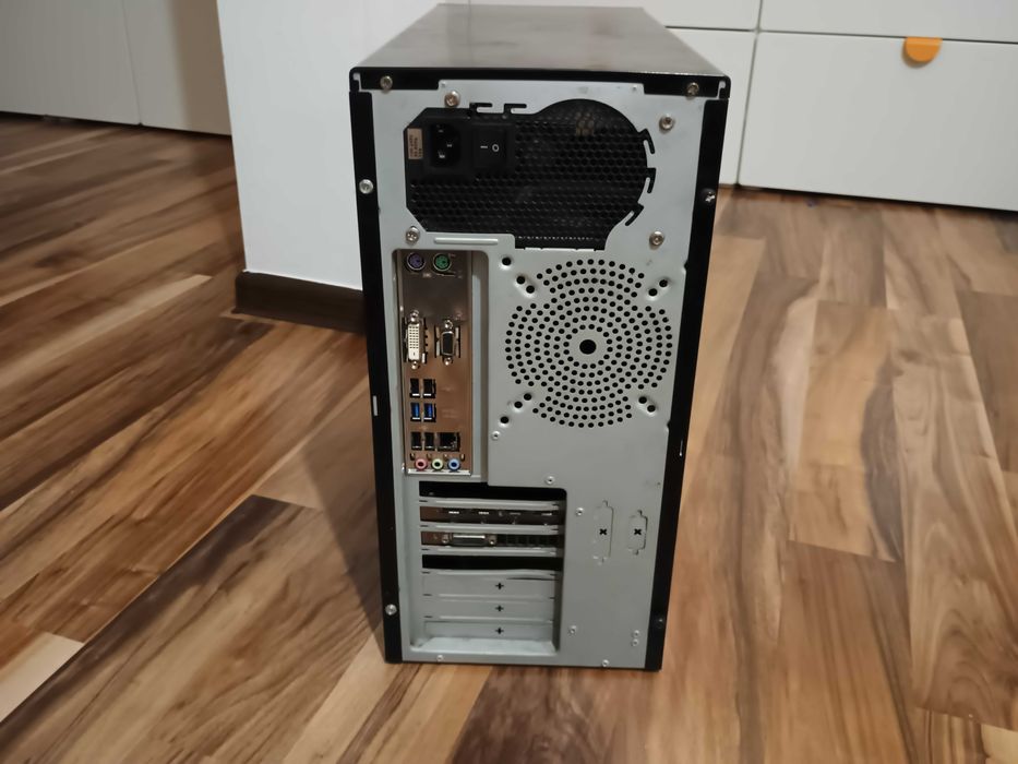 Komputer i5 4570, GTX 960 STRIX, 8 GB, SSD, HDD, OCZ 700W,