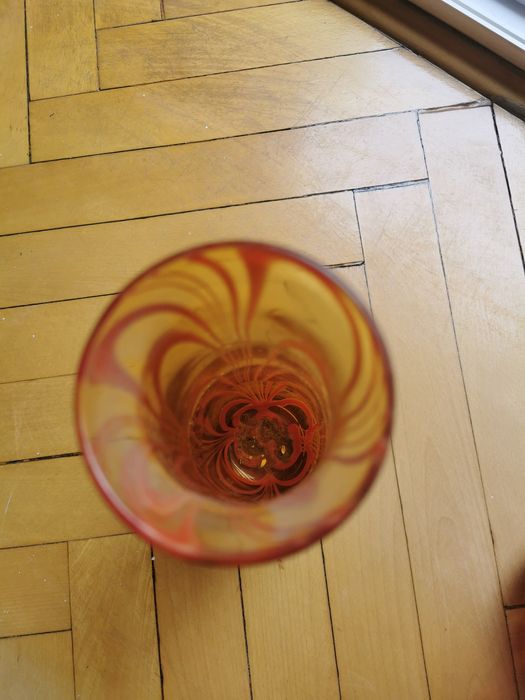 Wazon szklany z czasów PRL