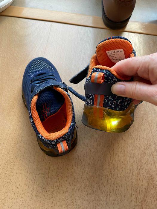 Sapatos para menino, inverno, com luz