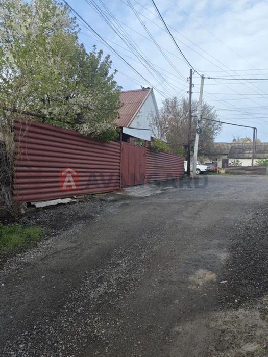 Продається великий будинок + 6 соток землі. ЄВідновлення