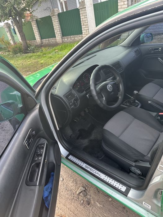 Продам Volkswagen Golf 4 Для работы такси OnTaxi