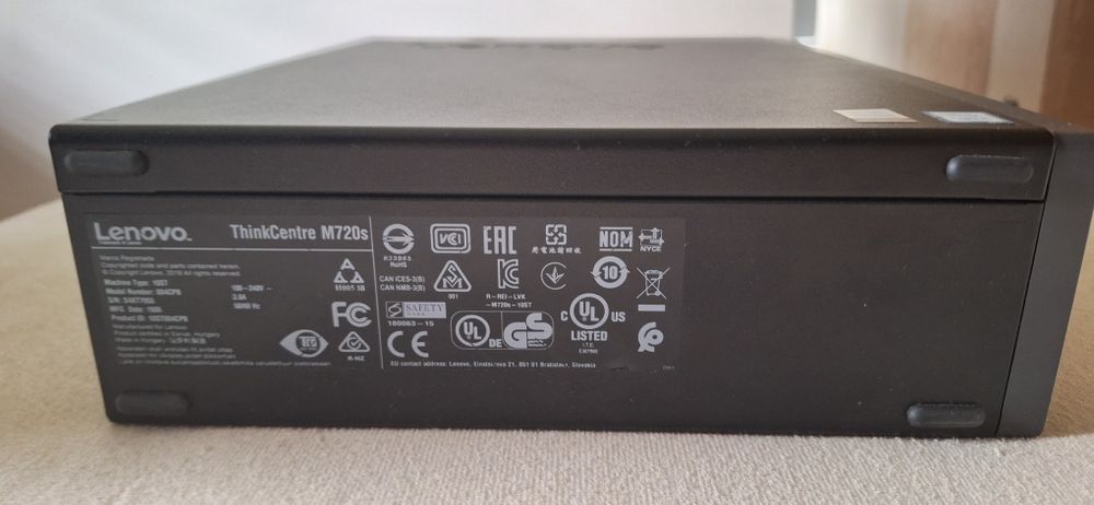 Lenovo m720s wifi 256ssd win 10 i5-8400