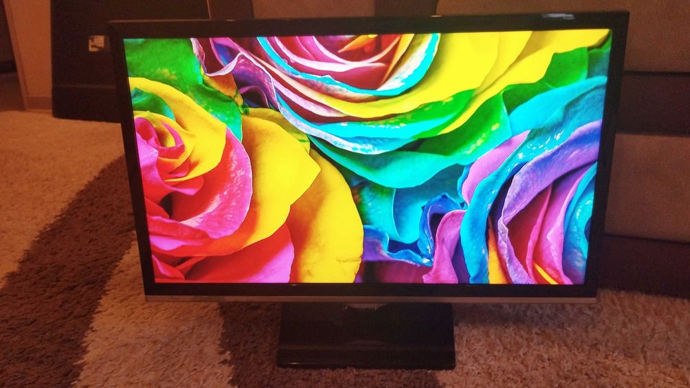 Телевизор SAMSUNG 22" FullHD