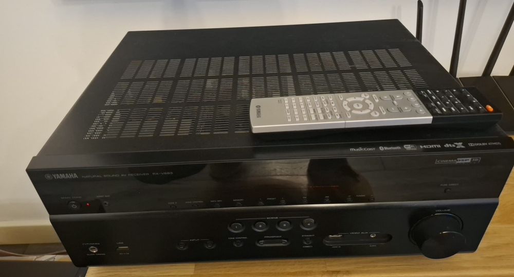 Amplituner Yamaha rx-v683