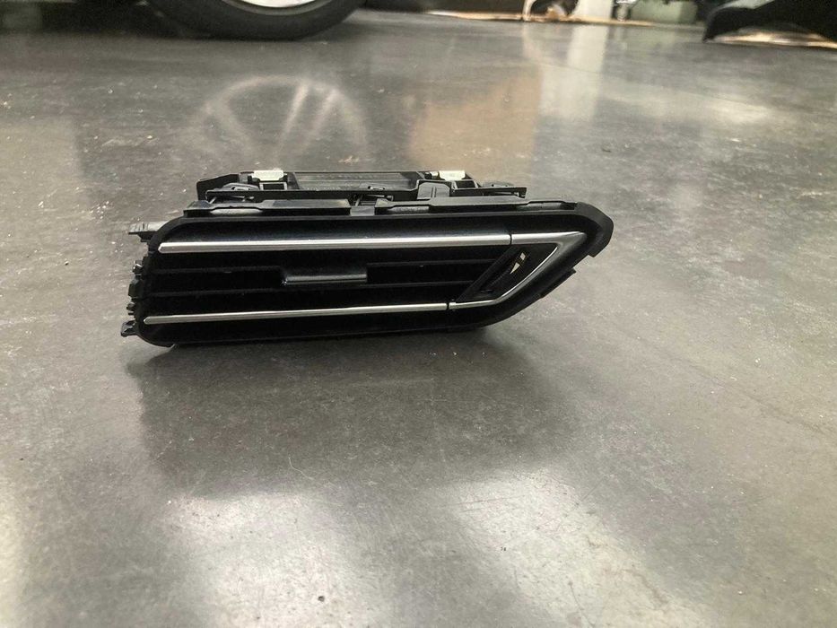 Difusor/ saída de ar drt Peugeot 308 SW II