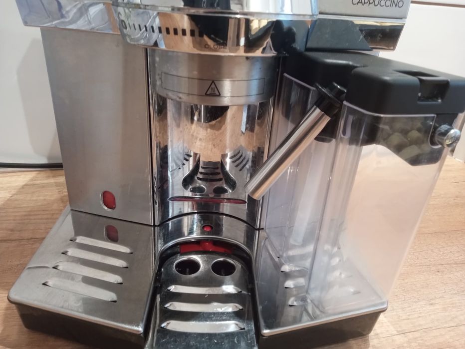 Ekspres DeLonghi