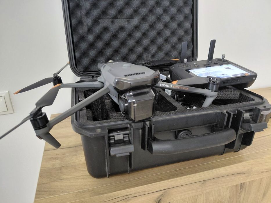 Дрон DJI Mavic 3E, стан нового, 4 години нальоту