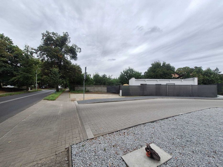 CENTRUM miejsce pod foodtruck, przyczepę prąd, woda