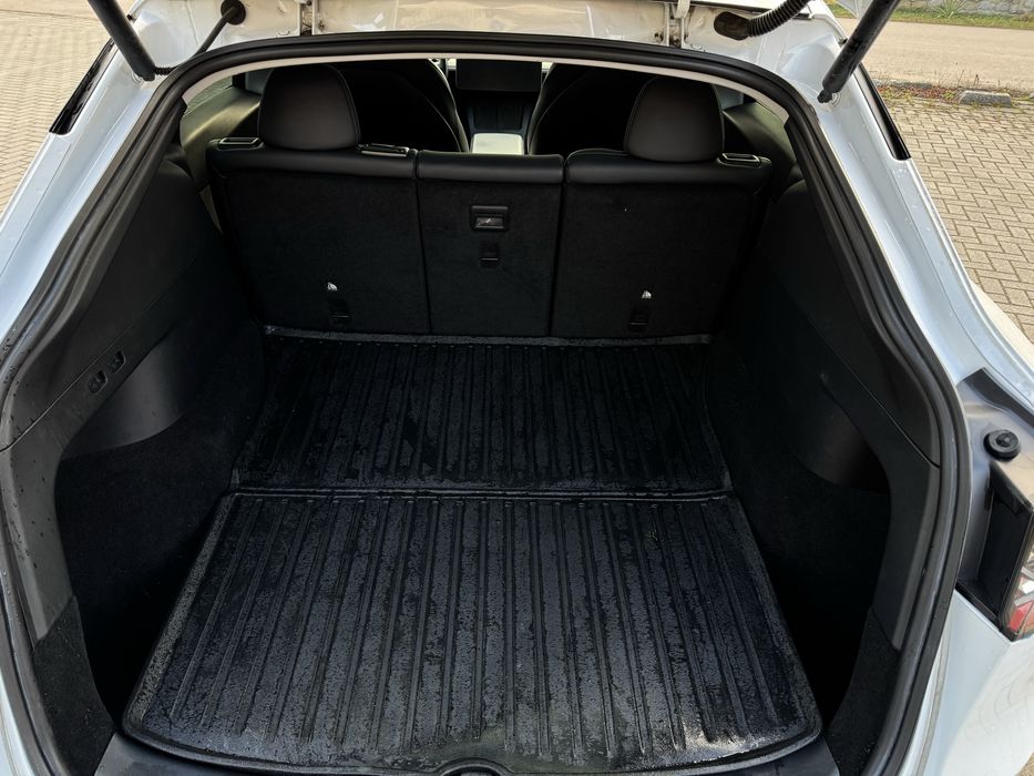 Tesla Model Y Long Range Dual Motor 82 кВт 2021