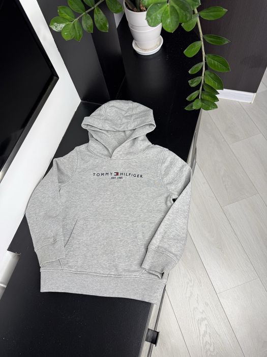 Костюм nike, найк, кофта adidas адідас, tommy hilfiger. Вітровка і фліска warehouse. Zara h&m next puma f&f gap