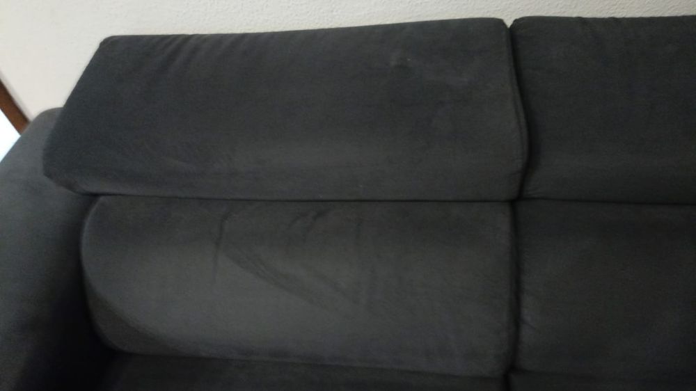 Sofá de dois lugares