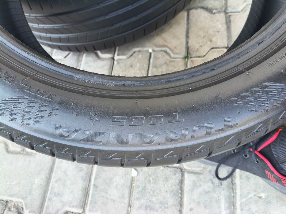 Lato Bridgestone 225/50 R18 6mm