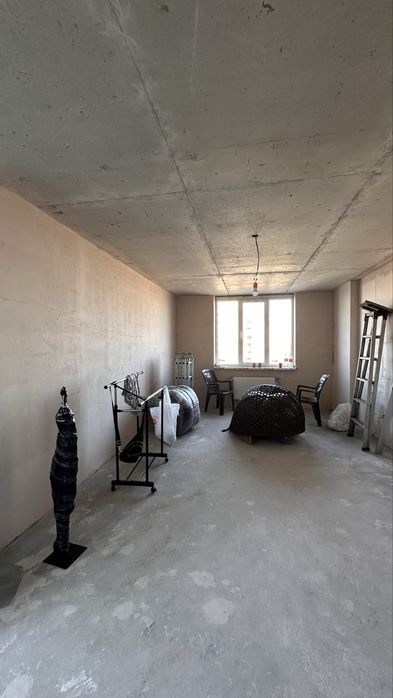 Обмін /продаж 3-кімнатної квартири 73.5 м +гараж у Броварах на будинок