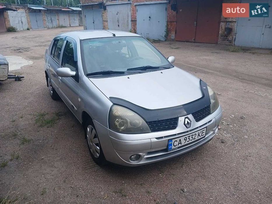 продаж автомобіля Renault Clio 2