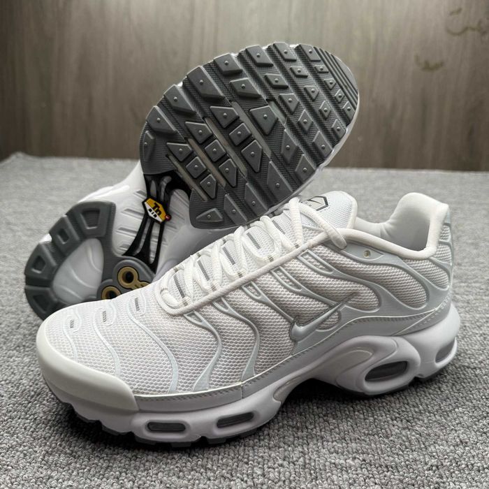 Air Max TN Plus White R.40