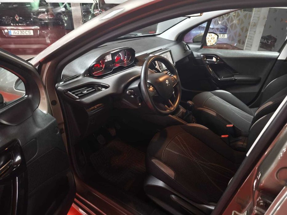 Peugeot 208 1.6 e-HDi Active