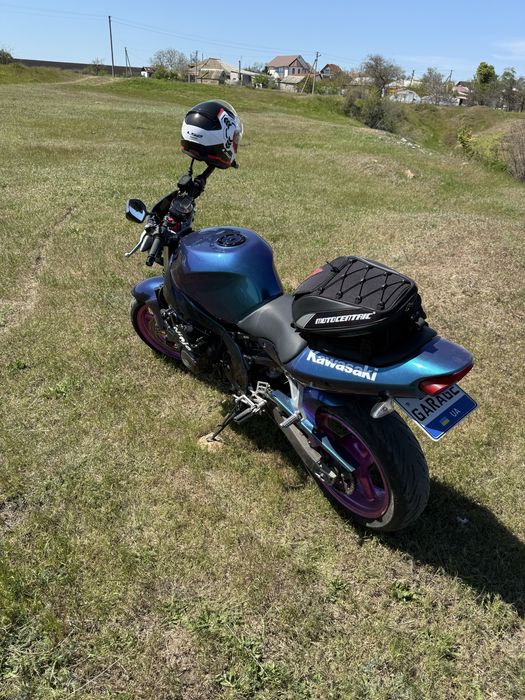 Продам kawasaki zx6r