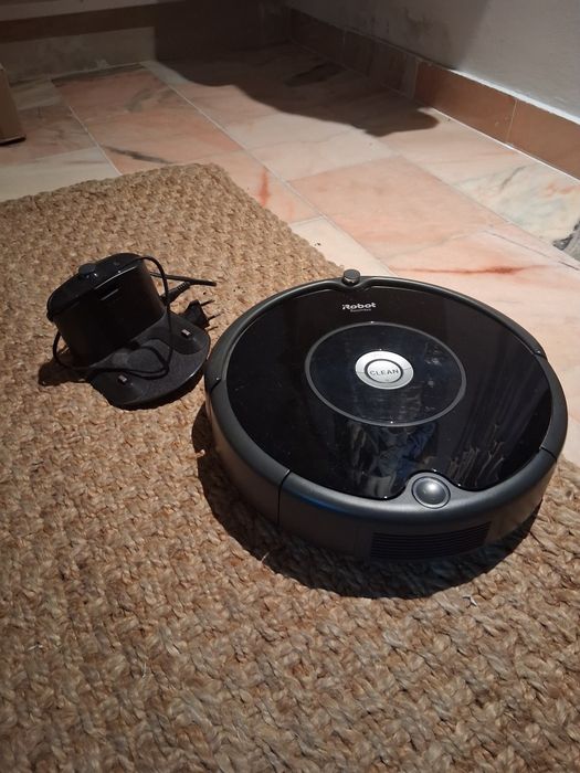 Roomba Usada [Não carrega]