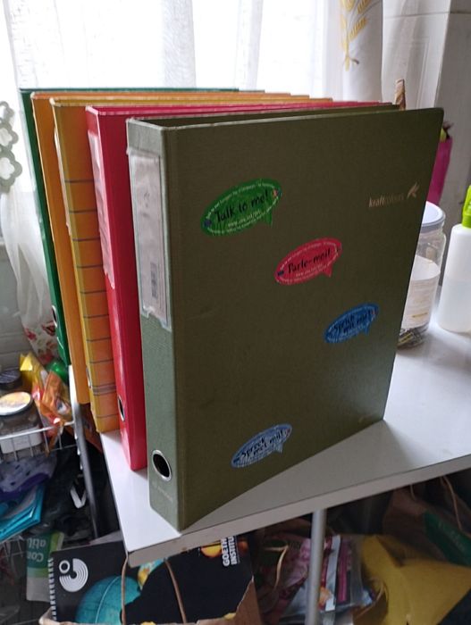 Dossiês de várias cores