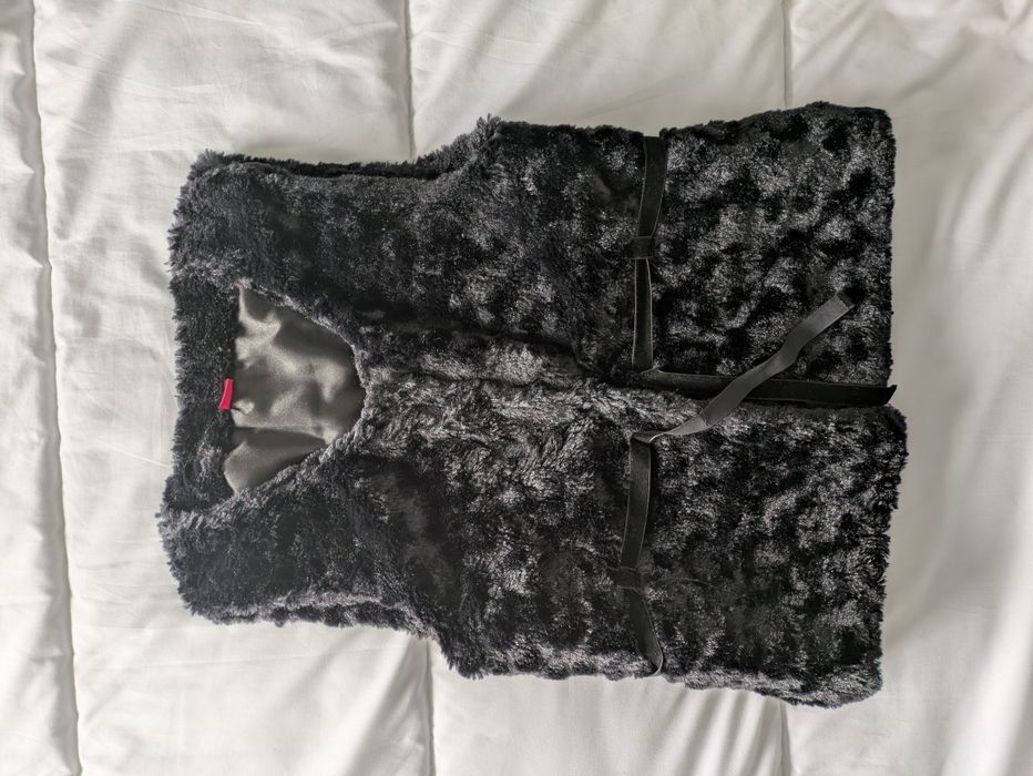 Colete S em pelinho estilo Zara