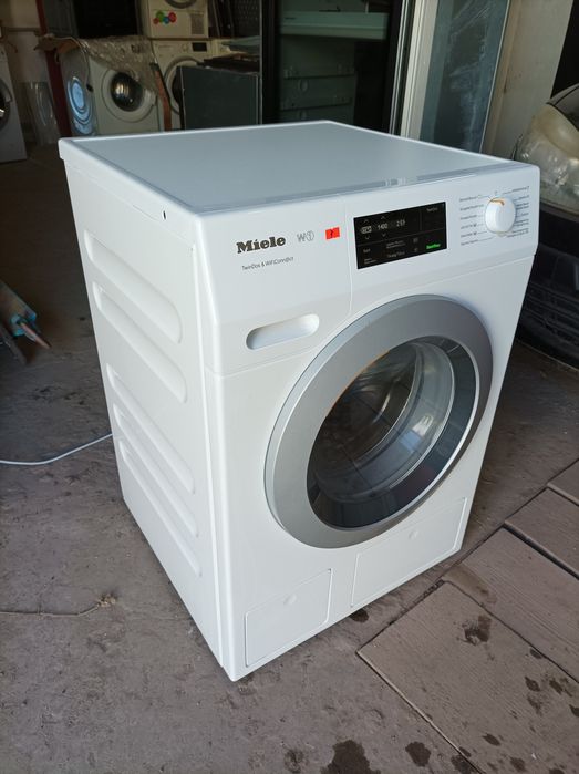 Пральна машина на 8 кг Miele WCE670