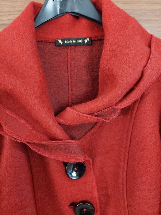 Sprzedam żakiet z owczej wełny włoskiej firmy!
