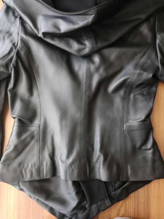 Куртка шкіряна НОВА