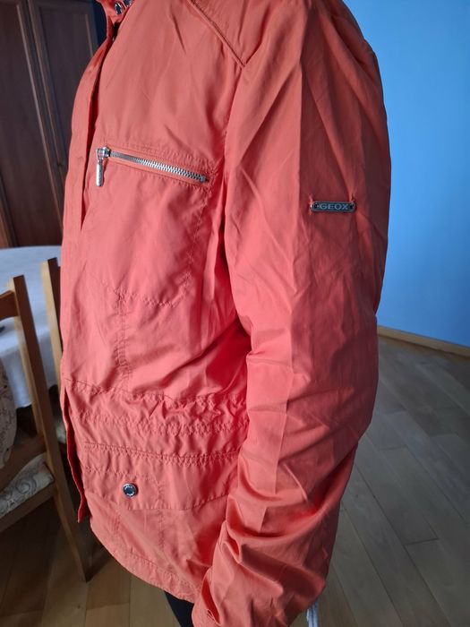 Куртка вітровка жіноча Geox.