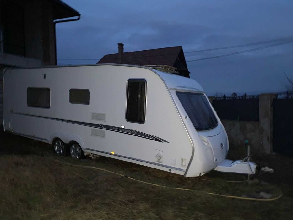 Автодім Swift  2007 рік.  Караван преміум