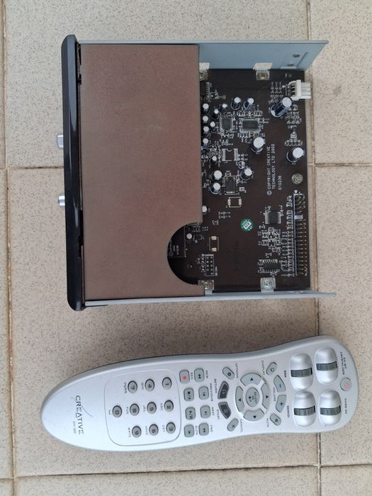 Módulo Frontal 5.25" Creative Sound Blaster X-Fi + Comando Original RM-1800