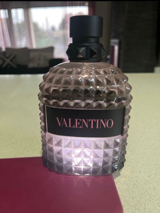 Perfume Valentino Born in Roma oficial